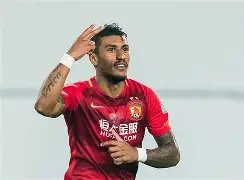 爱游戏官网-广州恒大队员在比赛中表现出色,领先对手是谁